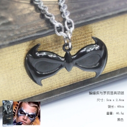 Batman & Robin Mask Necklace B...