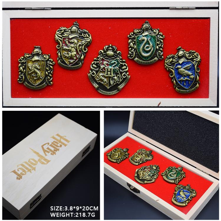 Harry Potter Bronze brooch Boxed a set of 5